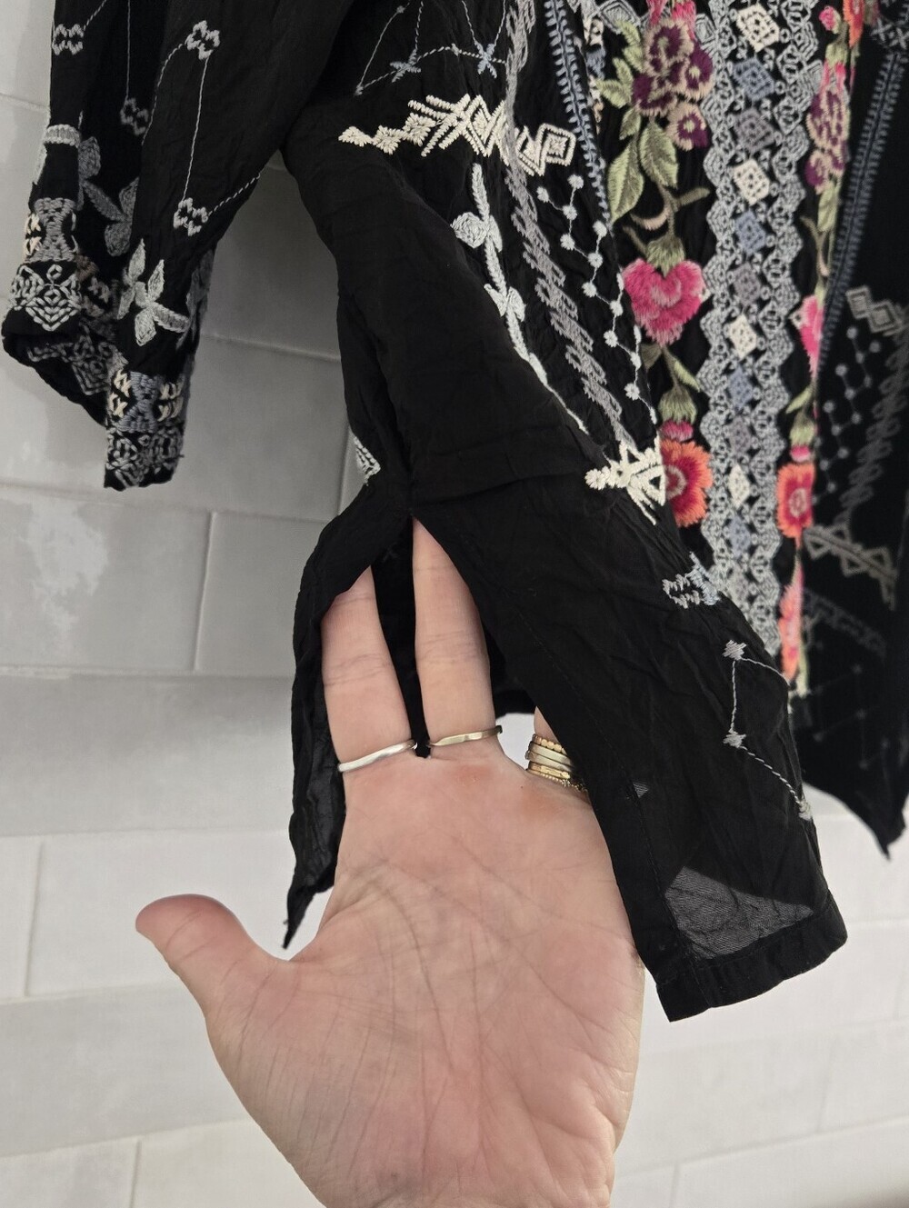 Johnny Was Carnation Floral Embroidered Patchwork Blouse Top Black Pink Relaxed - Picture 6 of 10